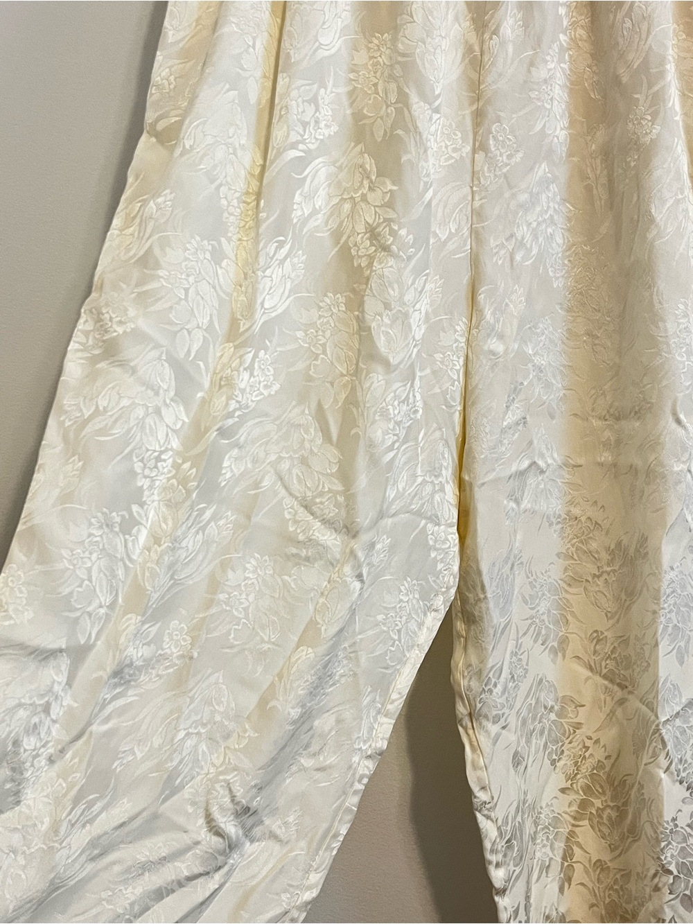 Vintage Private Luxuries 100% Silk Pajama Set Ivory Floral Jacquard Lounge Luxe - Picture 10 of 13